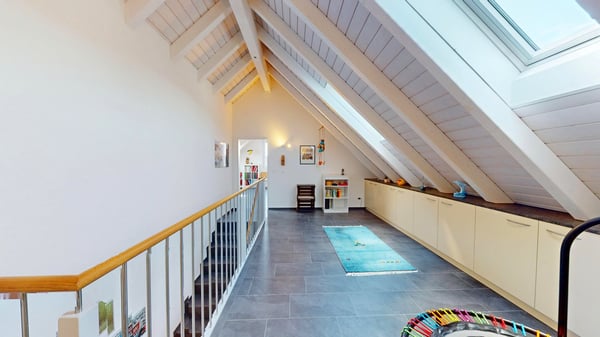 Familienfreundliche 5½-Zimmer Dachmaisonette Wohnung an bester Lage 12