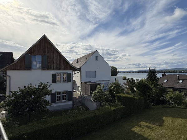 2.5-Zimmer-Eigentumswohnung mit Aussicht auf den See und die Reichenau 3