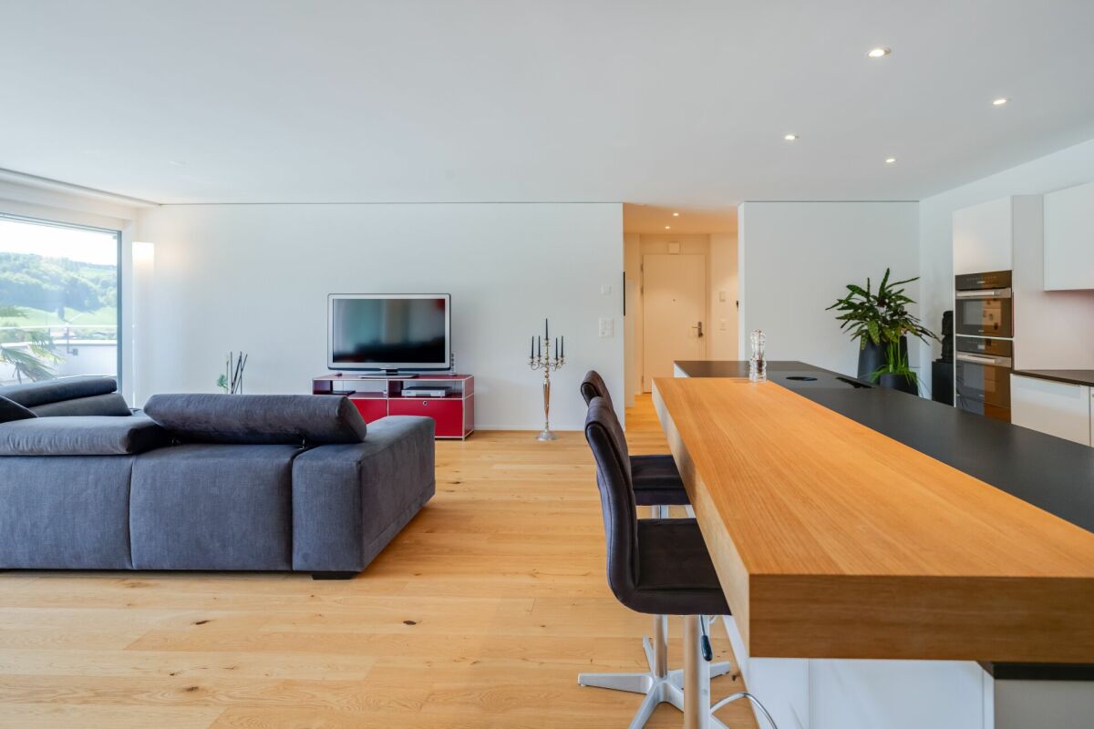 Wohnen mit Weitsicht - exklusive Terrassenwohnung in Utzigen