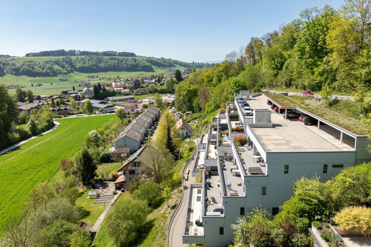 Wohnen mit Weitsicht - exklusive Terrassenwohnung in Utzigen