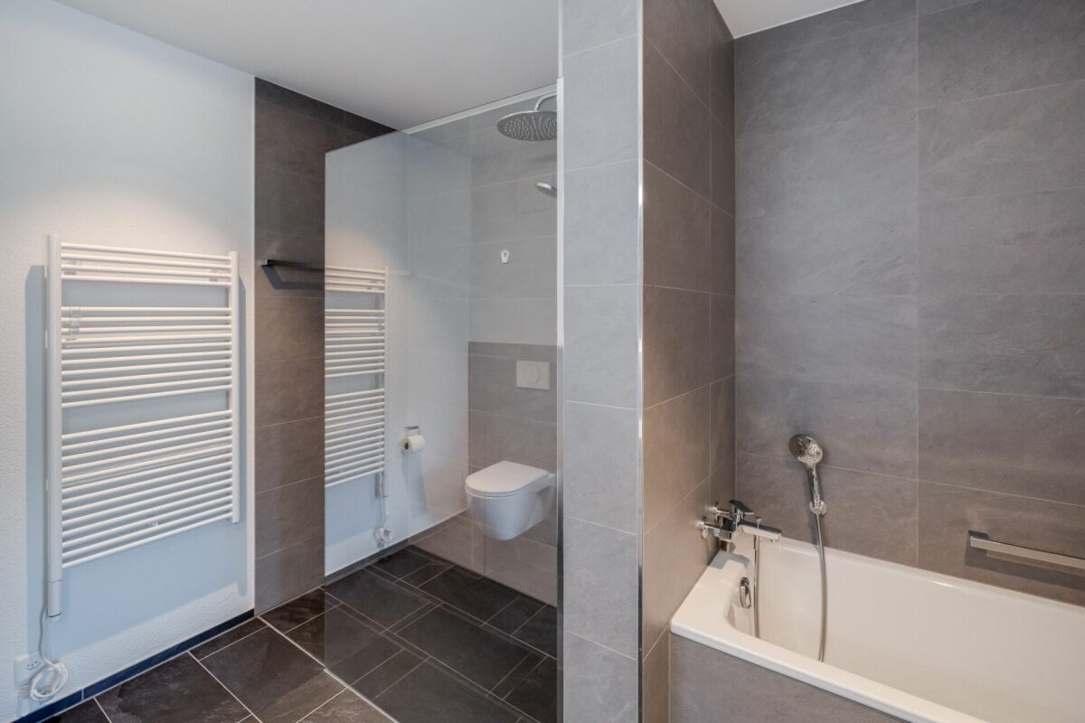Vivre avec une vue - appartement terrasse exclusif à Utzigen