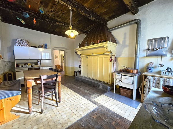 Charmantes historisches Haus mit grossem Grundstück 16