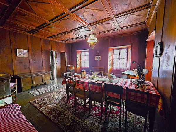 Charmantes historisches Haus mit grossem Grundstück 6