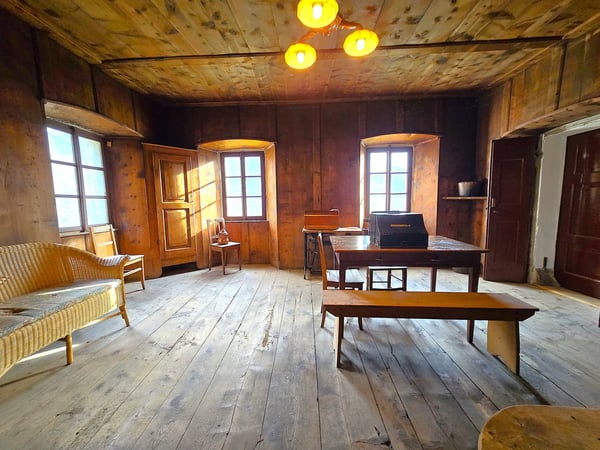 Charmantes historisches Haus mit grossem Grundstück 4
