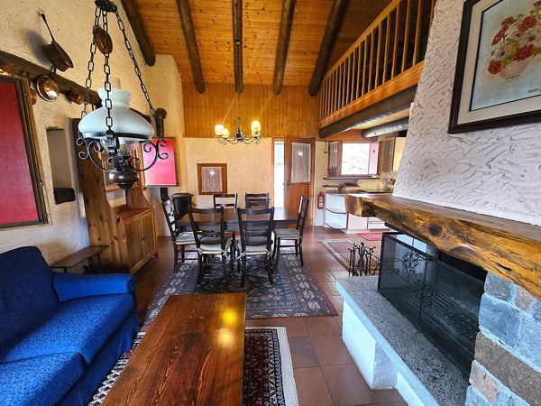 Schönes Bauernhaus in de Bergen mit Zugang und Grundstück 6