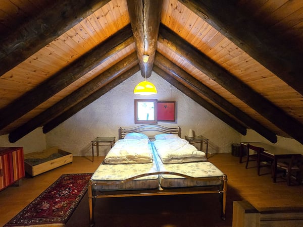 Schönes Bauernhaus in de Bergen mit Zugang und Grundstück 11