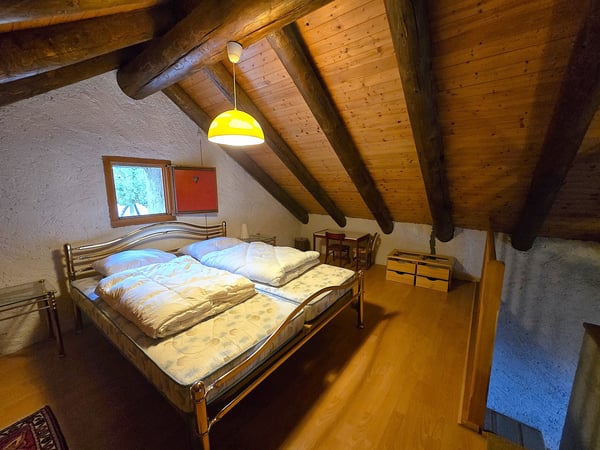 Schönes Bauernhaus in de Bergen mit Zugang und Grundstück 12