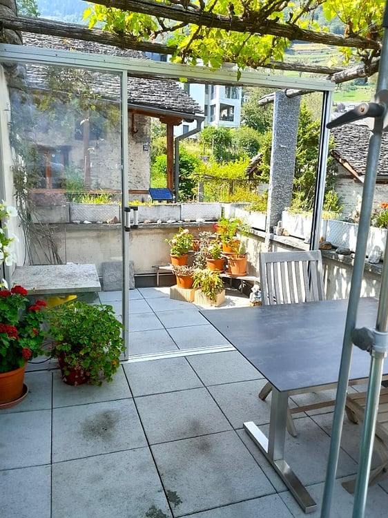 Charmantes rustikales Haus mit herrlicher Aussicht, Terrasse & Garage 8