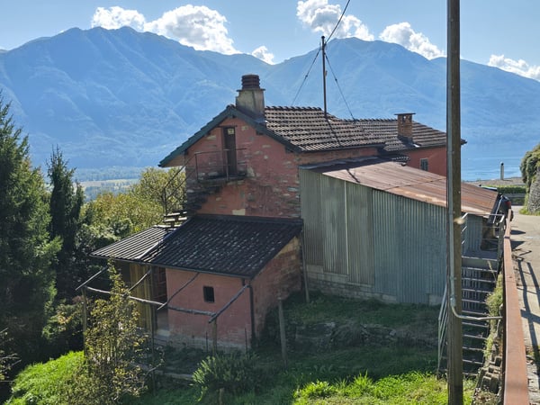 Grande proprietà con splendida vista lago panoramica e terreno edificabile 7