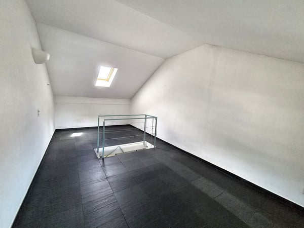 Casa a schiera con terrazza e garage  in un posto tranquillo e soleggiato 14