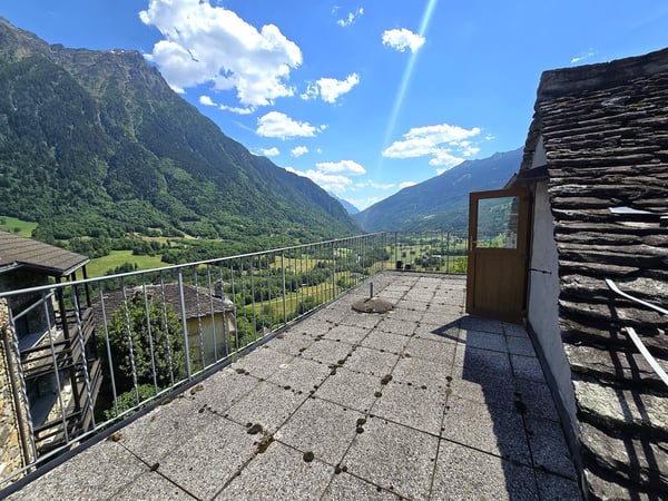 schönes Haus mit Dachterrasse an einem sonnigen und ruhigen Ort 1