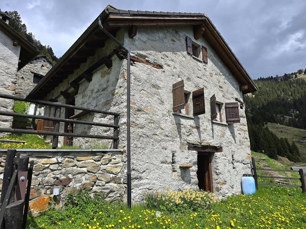 schönes Berghaus inmitten der Natur mit herrlichem Panoramablick 1