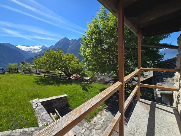 schönes Berghaus mit grossem Land und herrlichem Panoramablick 34