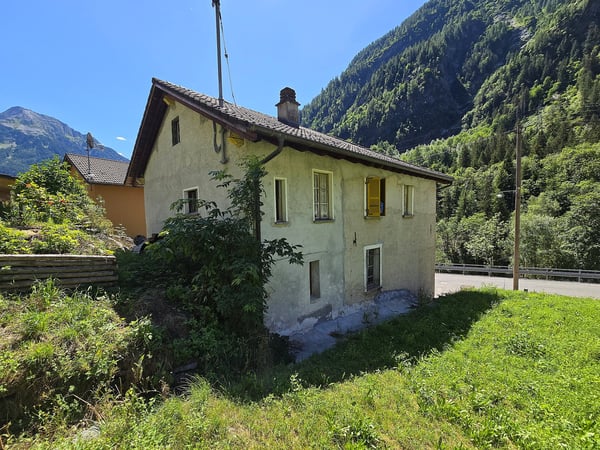 Großes Haus mit Garten, Garage und herrlicher Aussicht 3