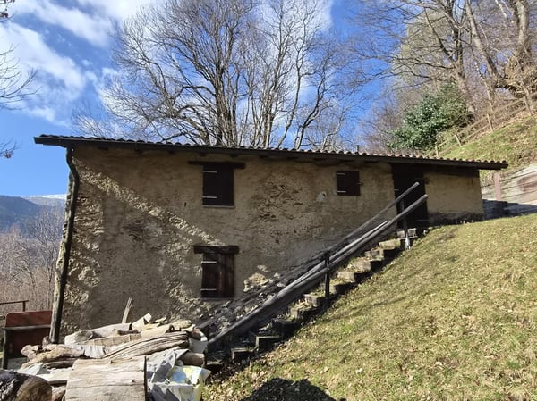 Schönes Bauernhaus inmitten der Natur mit Grundstück 4