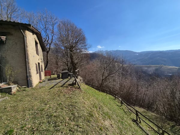 Schönes Bauernhaus inmitten der Natur mit Grundstück 25