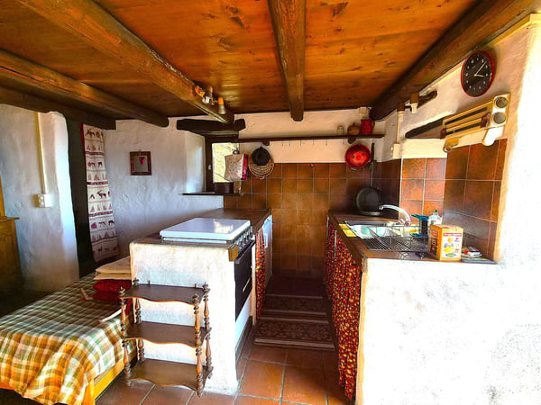 Schönes Bauernhaus inmitten der Natur mit Grundstück 11