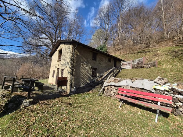 Schönes Bauernhaus inmitten der Natur mit Grundstück 24