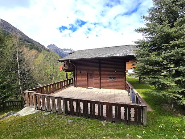 Schönes Doppelchalet mit Grundstück in der Nähe von San Bernardino 4