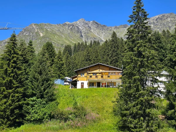 schönes Doppelchalet mit Garten und herrlicher Aussicht 35