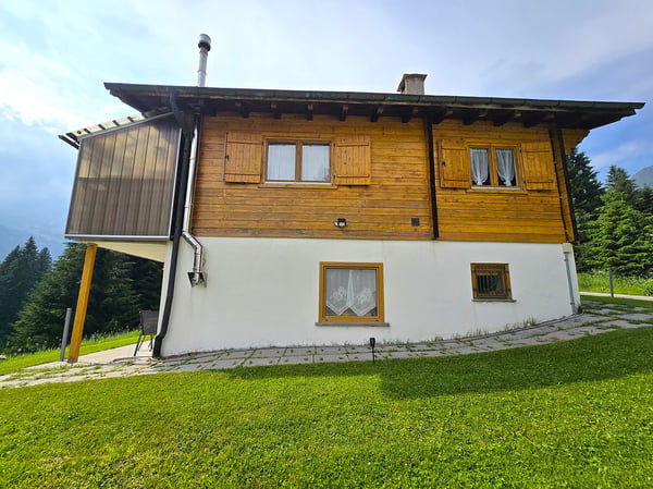 schönes Doppelchalet mit Garten und herrlicher Aussicht 5