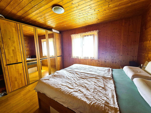 schönes Doppelchalet mit Garten und herrlicher Aussicht 12