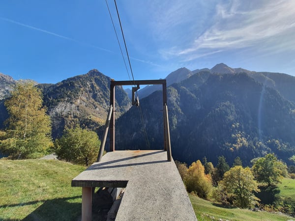 2 Bergbauernhöfe mit grossem Land an einem sehr sonnigen Ort 30