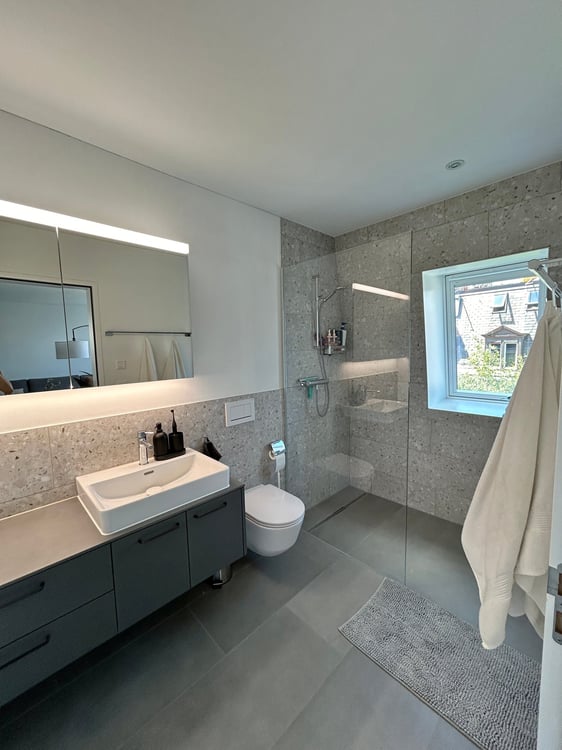Neuwertige Wohnung mit hochwertigem Ausbau und Loggia 5