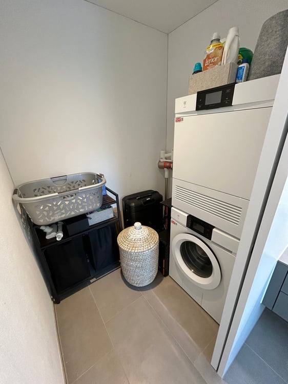 Neuwertige Wohnung mit hochwertigem Ausbau und Loggia 6