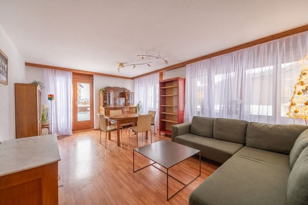 Wohnen mit Bergpanorama 4.5-Zimmer-Wohnung mit einzigartiger Terrasse 2