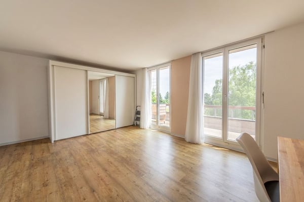 Hoch über Grenchen: Wohnglück mit Panorama & Terrasse 10