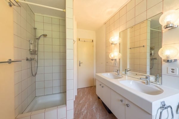 Hoch über Grenchen: Wohnglück mit Panorama & Terrasse 8