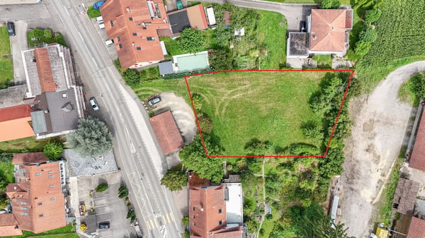 Bauland mit Projektmöglichkeit (1'274 m²) 1