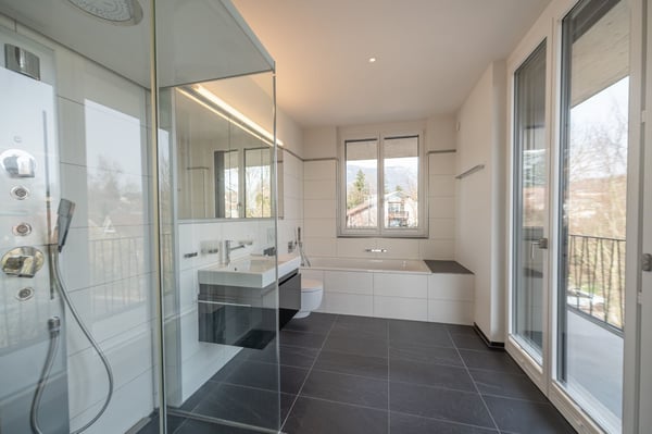 Seltene Gelegenheit: Attikawohnung mit 124 m² Terrasse an begehrter Lage 12