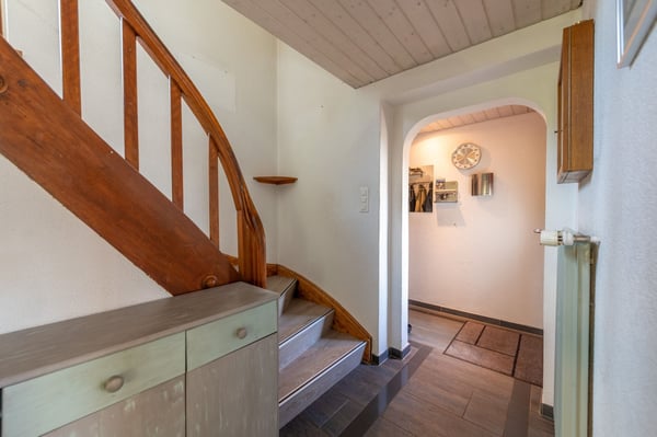 Wohnen & Entspannen: Freistehendes Einfamilienhaus mit grosszügigem Garten 7