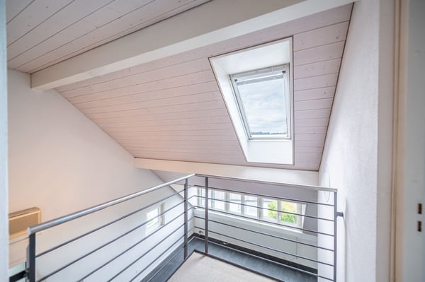 Zentral und ruhig: Helle 3.5-Zimmer-Duplex-Wohnung mit Wintergarten und Balkon 13