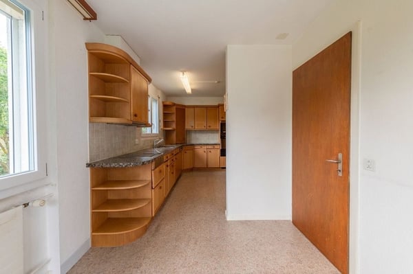 Ihr Rückzugsort mit Weitblick: Freistehendes 6.5-Zimmer-Einfamilienhaus mit Gartenidylle 7
