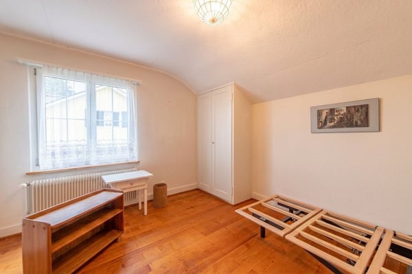 Seltene Gelegenheit in Liebefeld - Einfamilienhaus mit zusätzlicher Baulandreserve 12