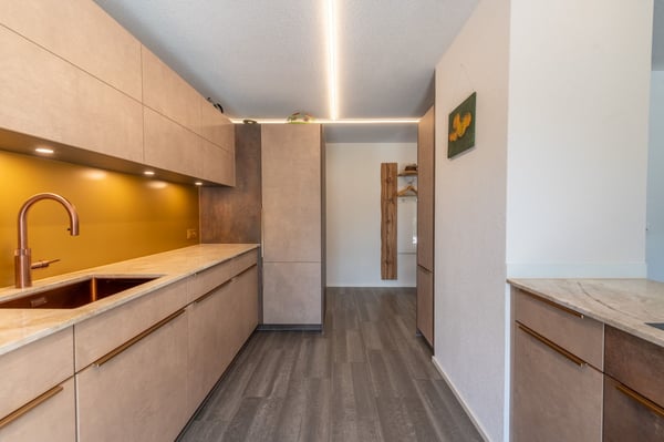 Attikawohnung mit traumhafter Terrasse, Lift und Jurablick 3