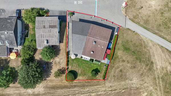 Wohnen mit Potenzial: Exklusives Zuhause mit Vielzweck-Anbau in traumhafter Lage 13