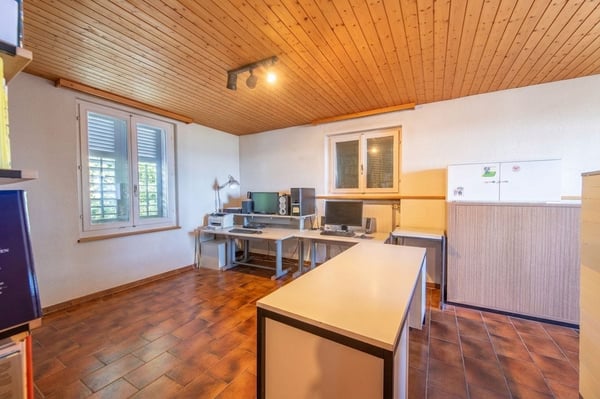 Ein Haus, unzählige Möglichkeiten - Zweifamilienhaus mit Gartenidylle und Ausbaupotenzial 11