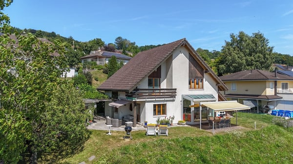 Viel Platz, viel Grün, viel Weitsicht - Ihr Zuhause nahe Solothurn