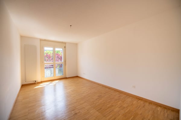 Grosszügig, im Grünen und mit eigener Waschküche & grossem Balkon! 10