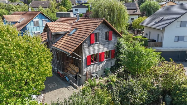 Nachhaltig wohnen - Minergie-Haus mit Wintergarten und Garten 12