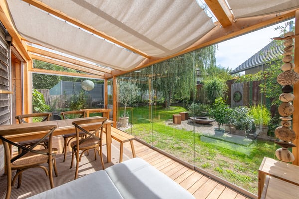 Nachhaltig wohnen - Minergie-Haus mit Wintergarten und Garten 8