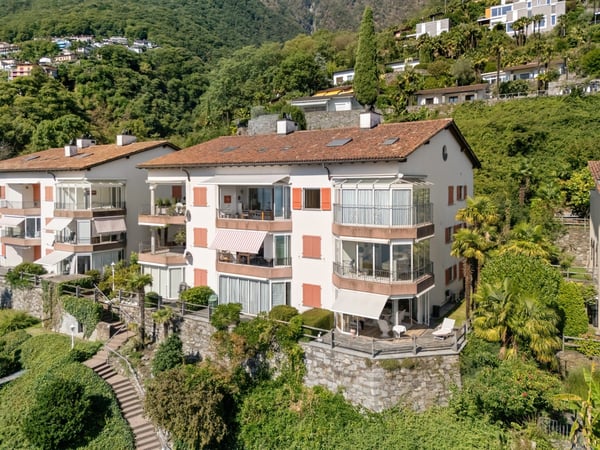 2.5-Zimmer-Attikawohnung mit Panoramasicht in Brissago kaufen 3