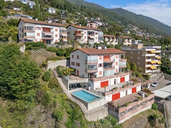 2.5-Zimmer-Attikawohnung mit Panoramasicht in Brissago kaufen 2