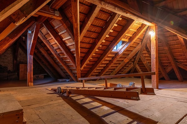 Historisches Mehrfamilienhaus mit 3 Wohnungen und Pool in Frick 15