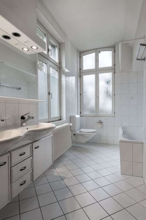 Historisches Mehrfamilienhaus mit 3 Wohnungen und Pool in Frick 7