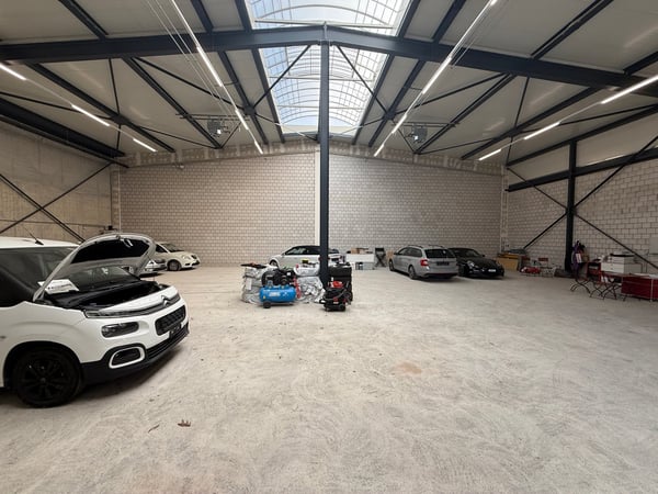 Moderne Gewerbehalle mit 408 m² - 6 Parkplätze & NK inklusive | Sofort verfügbar 2
